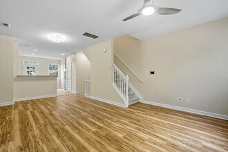 230 Paradise Dr in Portsmouth, VA - Building Photo - Building Photo