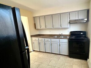 9106 S Halsted St in Chicago, IL - Building Photo - Building Photo