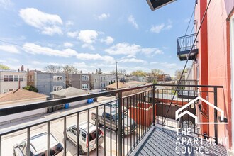 3329 N Avers Ave in Chicago, IL - Building Photo - Building Photo