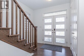 550 Mika St in Innisfil, ON - Building Photo - Building Photo