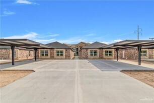2512 E Israel Ave in Alton, TX - Building Photo