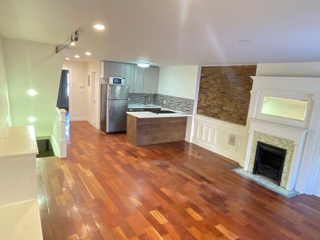 852 Park Pl, Unit 1 in Brooklyn, NY - Foto de edificio - Building Photo