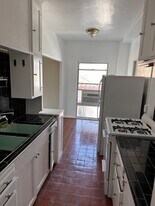 152 S Sycamore Ave in Los Angeles, CA - Building Photo