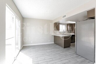 1008 Scenery Cir in Las Vegas, NV - Building Photo - Building Photo