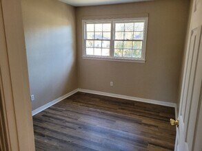 3910 Charmaine Cir in Mobile, AL - Building Photo - Building Photo