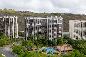 Mauna Luan in Honolulu, HI - Building Photo - Building Photo