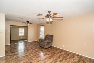 908 Ave Q in Del Rio, TX - Building Photo - Building Photo