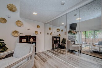 2300 Old Spanish Trl in Houston, TX - Building Photo - Building Photo
