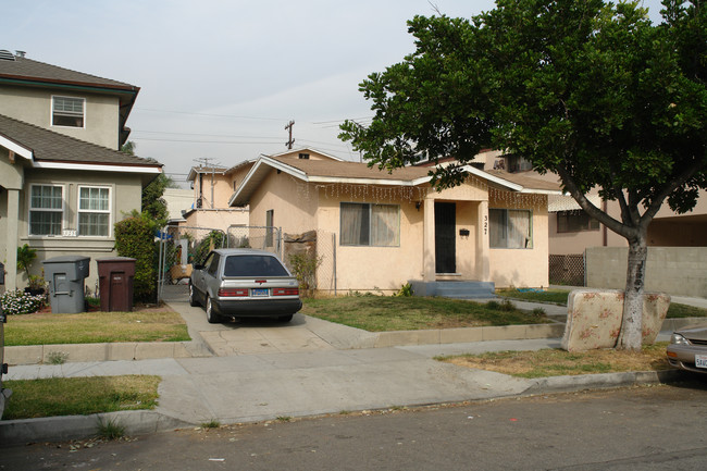 327 E Elk Ave in Glendale, CA - Building Photo - Building Photo