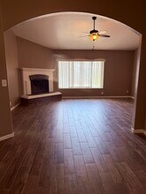 10243 W Reade Ave in Glendale, AZ - Building Photo - Building Photo