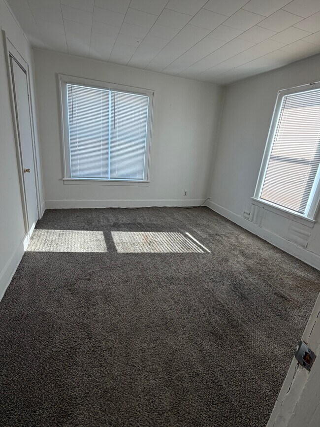 304 Ewing Ave in Lima, OH - Foto de edificio - Building Photo