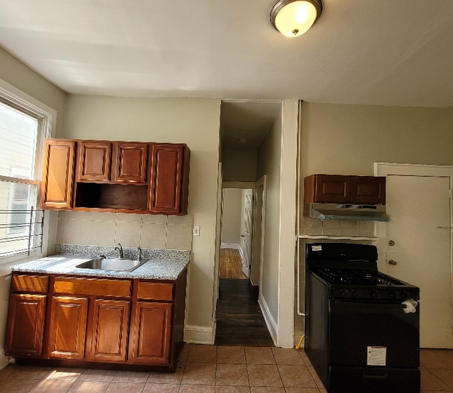 37 Hanford St, Unit 2L