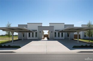 22 W Harrison Ave in Alton, TX - Building Photo