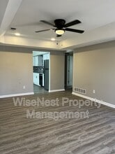 708 NE Ball Dr in Lee's Summit, MO - Building Photo - Building Photo