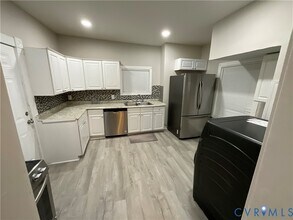 2209 Fairmount Ave in Richmond, VA - Building Photo - Building Photo