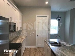 3302 14th St SW in Lehigh Acres, FL - Building Photo - Building Photo