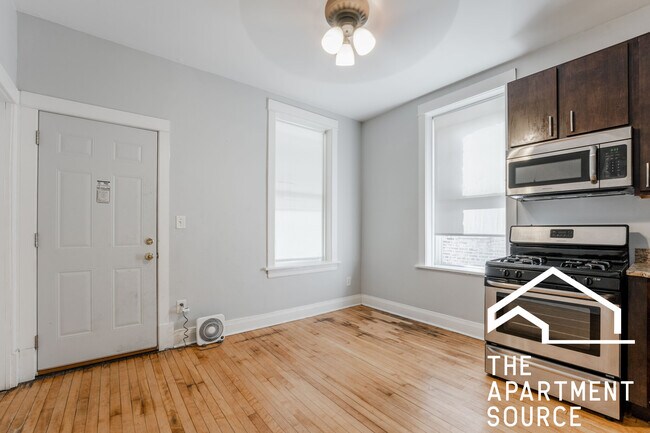 1647 N Karlov Ave in Chicago, IL - Building Photo - Building Photo