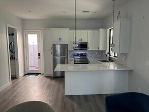 1373 S Sean Dr in Chandler, AZ - Building Photo - Building Photo