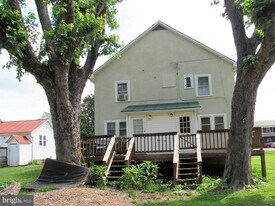 105 S George St. in Ranson, WV - Building Photo