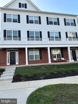 751 McComb Pl in Claymont, DE - Building Photo