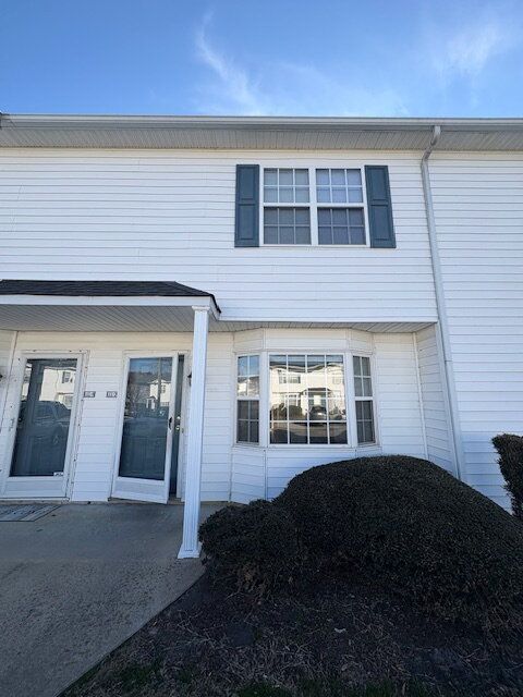 property at 3987 Sterling Pointe Dr