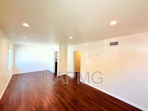 17535-17537 Baltar St in Northridge, CA - Building Photo - Building Photo