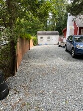 8 Dixon Ln, Unit Rear in East Hanover, NJ - Building Photo - Building Photo