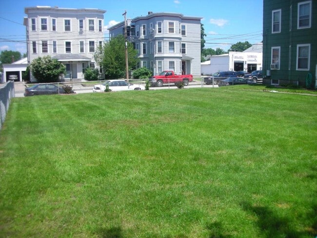 759 Somerville St in Manchester, NH - Building Photo - Building Photo