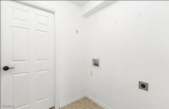 306 Shadow Lakes Dr in Lehigh Acres, FL - Building Photo - Building Photo