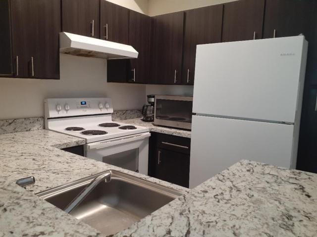 911 Lyons Rd in Coconut Creek, FL - Building Photo - Building Photo