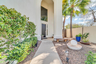 7557 E McLellan Ln in Scottsdale, AZ - Building Photo - Building Photo