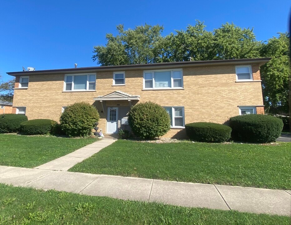 18231 Morgan Ave in Homewood, IL - Building Photo