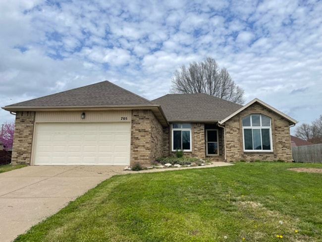 property at 705 W Robinwood Ln