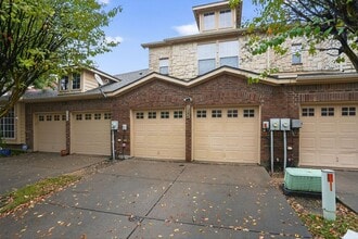 2740 Denali Park Dr in Grand Prairie, TX - Foto de edificio - Building Photo