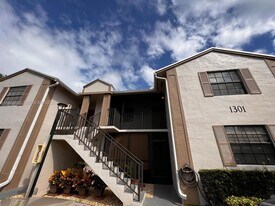 1301 S Franklin Ave in Homestead, FL - Building Photo