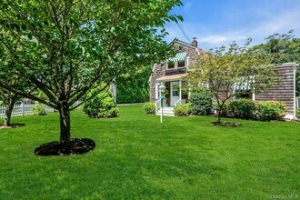 107 Sebonac Rd, Unit 0519 in Southampton, NY - Building Photo - Building Photo