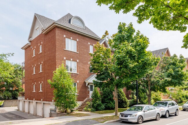 1763 Alexis-Nihon Boul in St. Laurent, QC - Building Photo - Building Photo