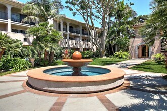 402 Por La Mar Cir in Santa Barbara, CA - Building Photo - Building Photo