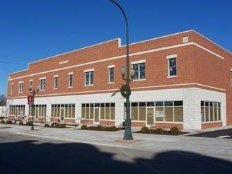 State Street Tower in Sycamore, IL - Building Photo