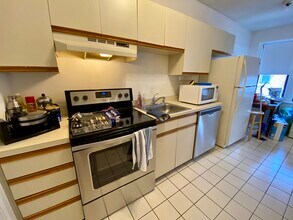 137 Englewood Ave, Unit 42 in Boston, MA - Building Photo - Building Photo