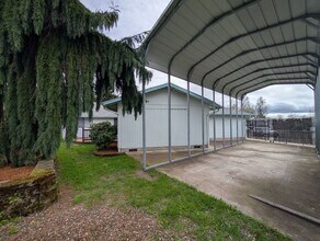 4135 Jessen Dr in Eugene, OR - Building Photo - Building Photo