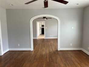 2910 Wichita St in Houston, TX - Foto de edificio - Building Photo