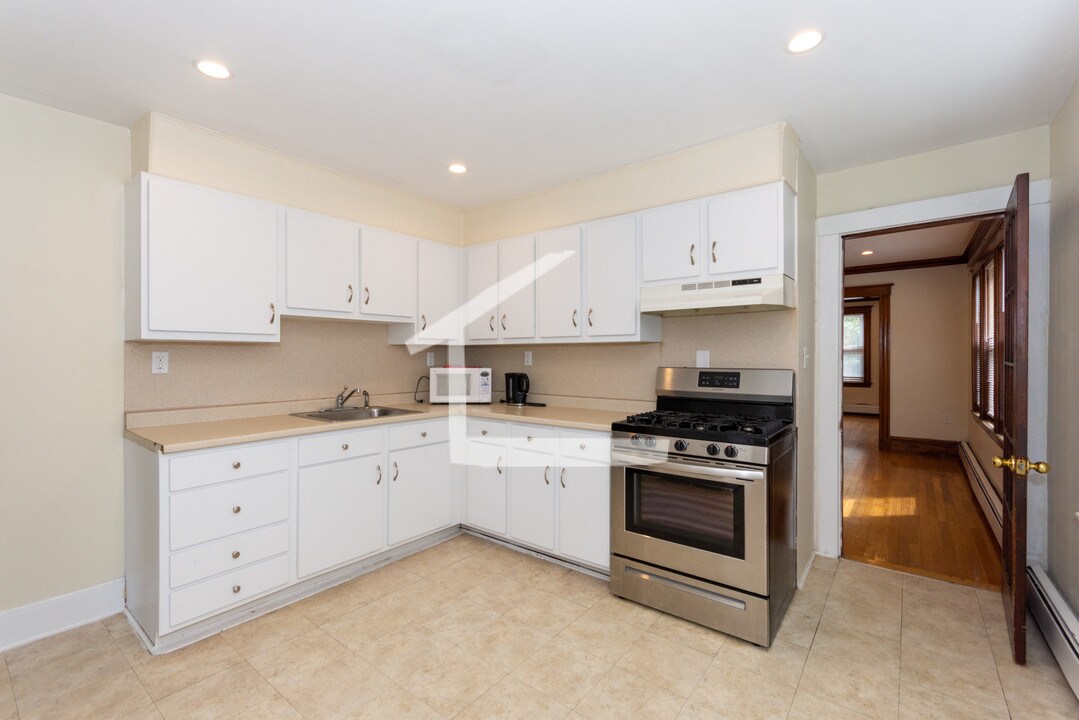 20 Presentation Rd, Unit 1 in Boston, MA - Foto de edificio