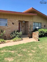 1706 Katherine Dr in Wichita Falls, TX - Building Photo - Building Photo