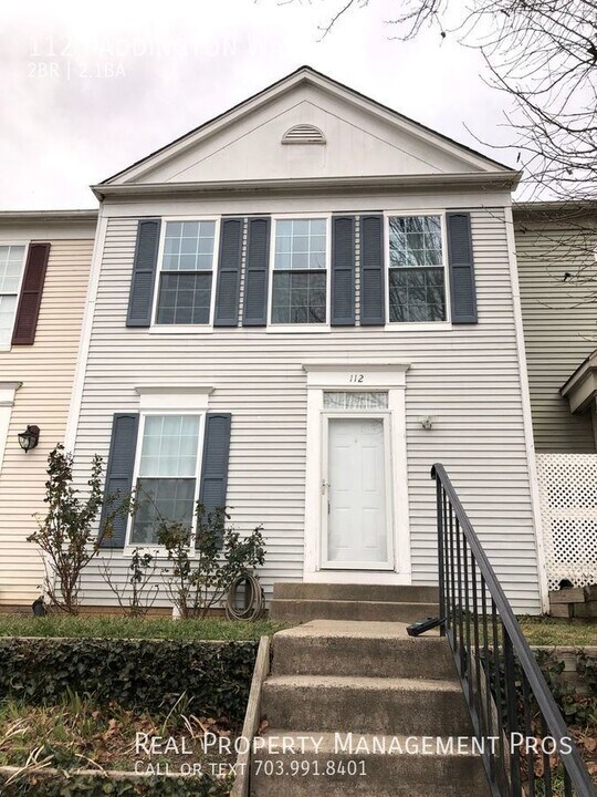 112 Paddington Way NE in Leesburg, VA - Building Photo
