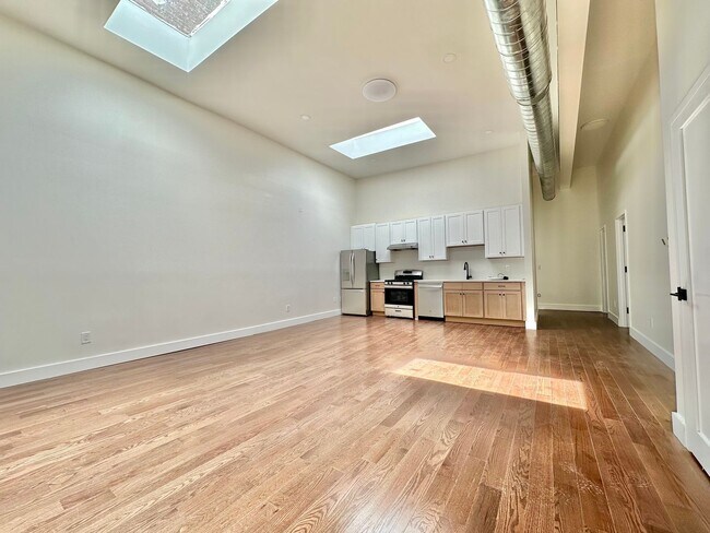 402 Crown St in New Haven, CT - Building Photo - Building Photo