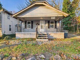 973 Harrison Ave in Akron, OH - Building Photo