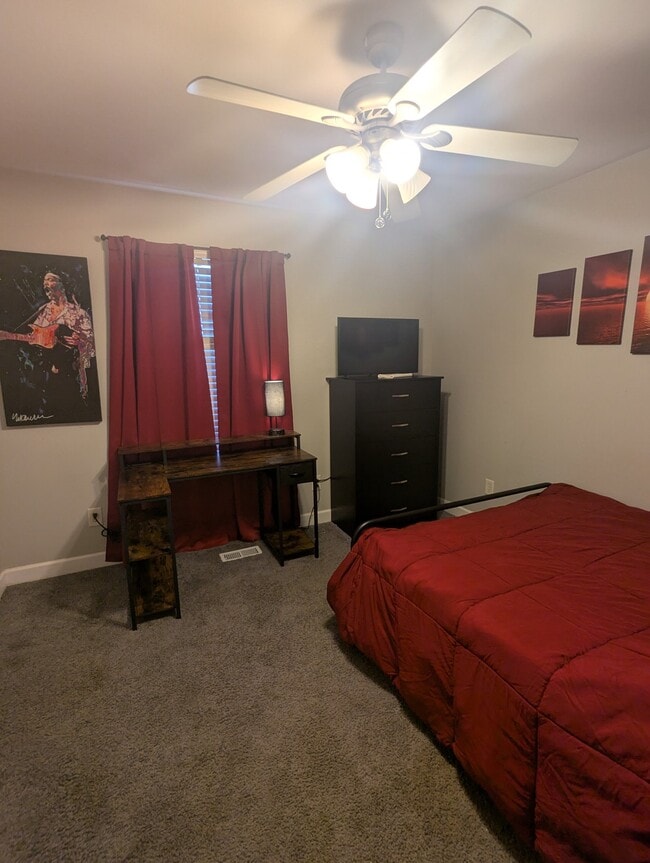 property at 524 Rothwood Ave