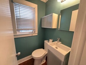 1935 Plymouth Terrace SE in Grand Rapids, MI - Building Photo - Building Photo