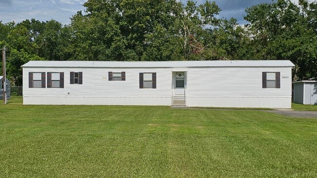 property at 7440 Land Dr